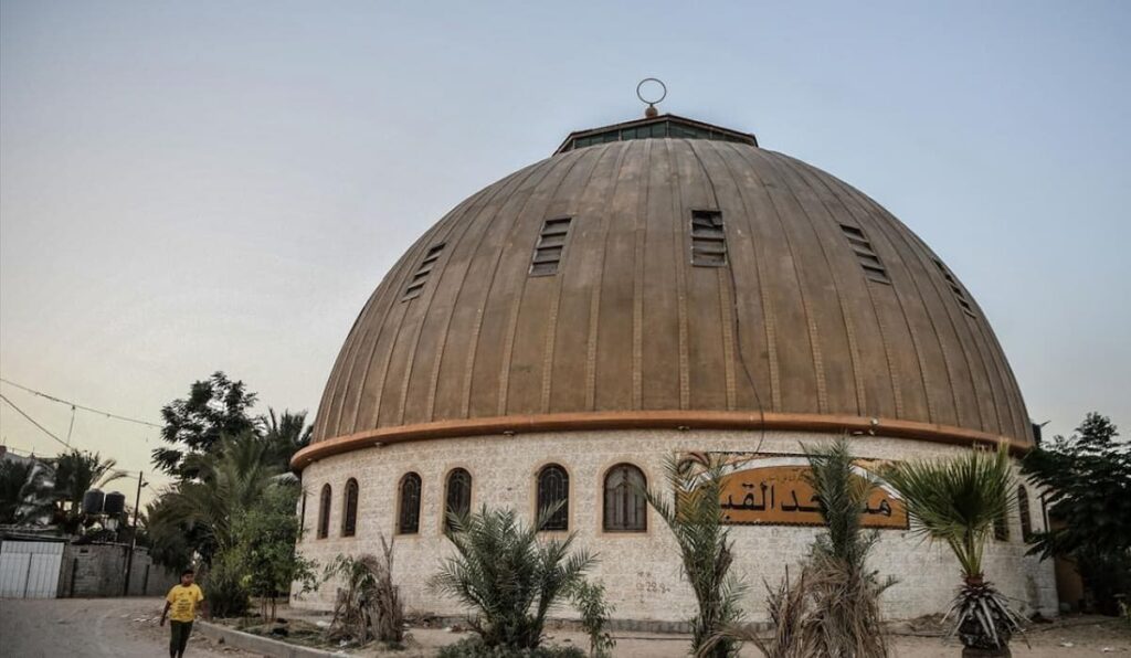 معماری مسجد القبه شبیه به قبه الصخره مسجد الاقصی