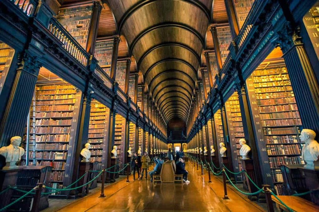 تاریخچه ساخت کتابخانه کالج ترینیتی ایرلند