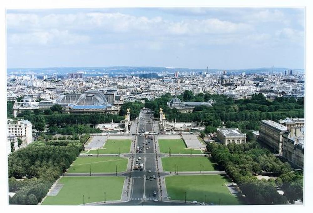 باغ Esplanade des Invalides