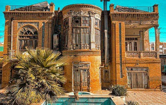 عمارت پدری موسس کارخانه خودکار بیک تخریب شد