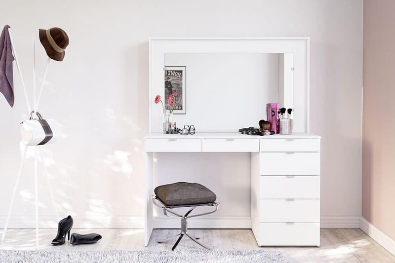 The dimensions of the dressing table